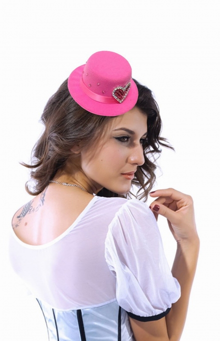 Розовая романтичная шляпка